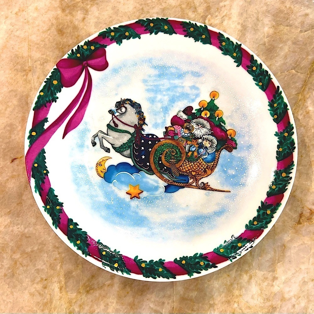 Royal Copenhagen Santa and children in a sleigh porcelain hand painted